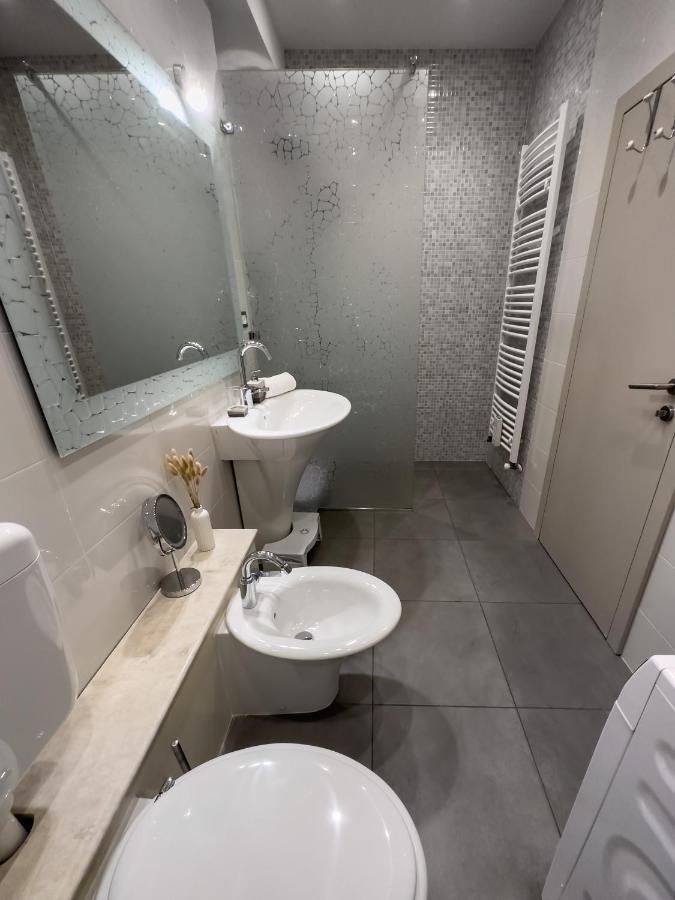 Appartamento 105M2 Penthouse Sea View Rijeka With Free Garage Parking Esterno foto