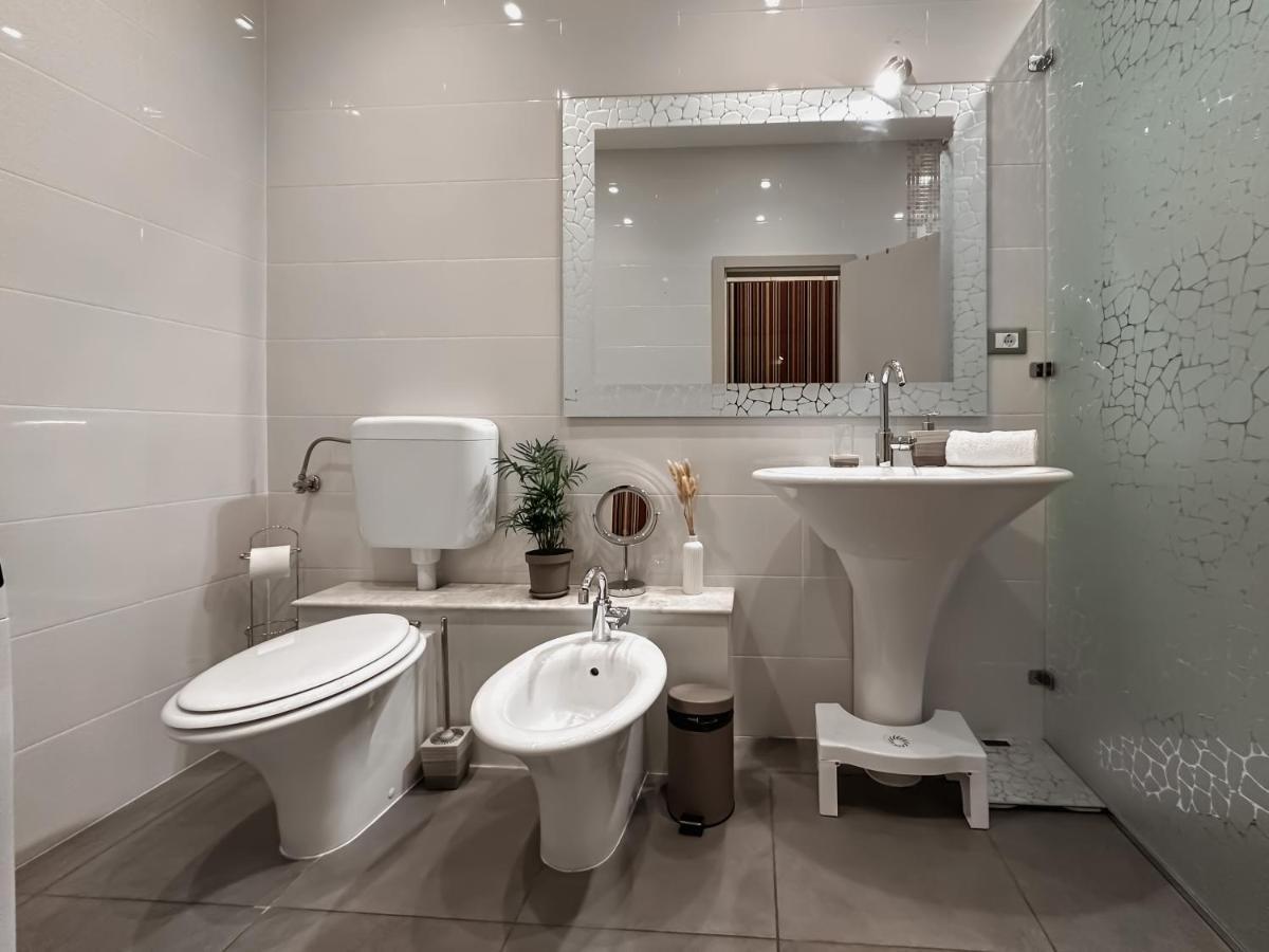 Appartamento 105M2 Penthouse Sea View Rijeka With Free Garage Parking Esterno foto
